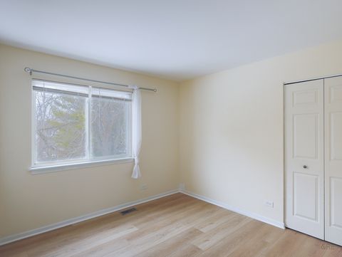 Tiny photo for 1008 Victoria Drive, Fox River Grove, IL 60021 (MLS # 12562658)