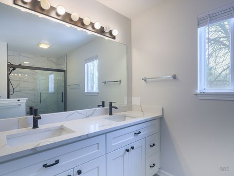 Tiny photo for 1008 Victoria Drive, Fox River Grove, IL 60021 (MLS # 12562658)