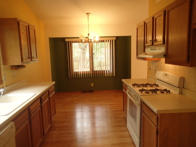 3430 TREADWAY Court