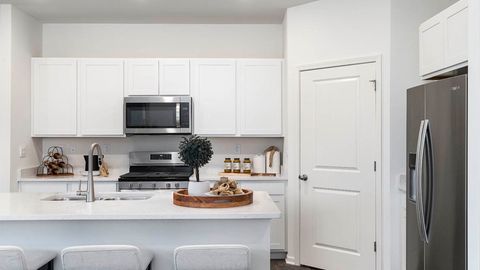 Tiny photo for 17551 W Windemere Circle, Lockport, IL 60441 (MLS # 12600725)