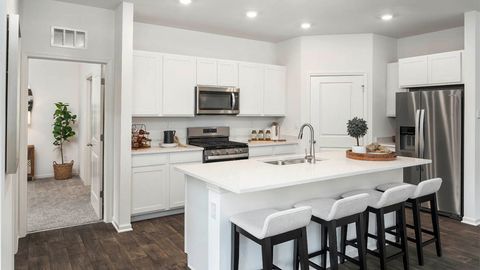 Tiny photo for 17551 W Windemere Circle, Lockport, IL 60441 (MLS # 12600725)