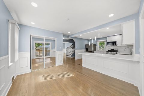 Tiny photo for 6201 S MEADE Avenue, Chicago, IL 60638 (MLS # 12510783)