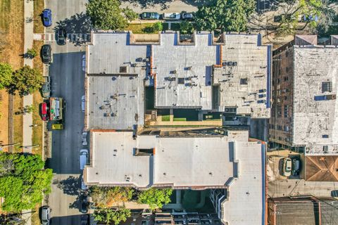 Tiny photo for 6712 S Ridgeland Avenue #3A, Chicago, IL 60649 (MLS # 12487998)