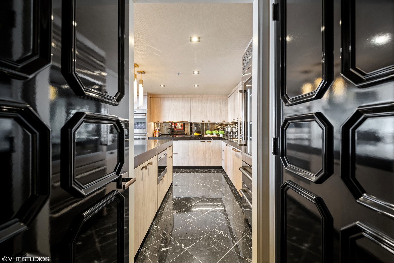 161 E Chicago Avenue 53H