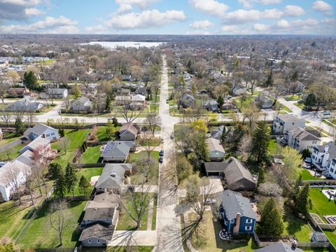 Tiny photo for 121 N Glendale Avenue, Barrington, IL 60010 (MLS # 12601597)