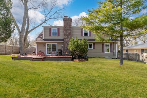 Tiny photo for 121 N Glendale Avenue, Barrington, IL 60010 (MLS # 12601597)