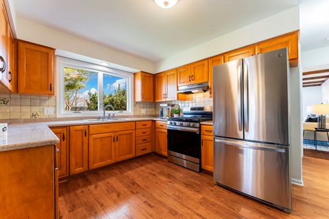 Tiny photo for 121 N Glendale Avenue, Barrington, IL 60010 (MLS # 12601597)