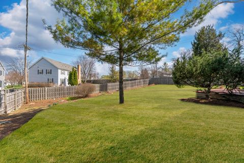 Tiny photo for 121 N Glendale Avenue, Barrington, IL 60010 (MLS # 12601597)