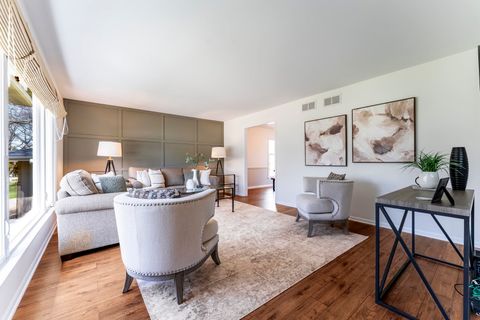 Tiny photo for 121 N Glendale Avenue, Barrington, IL 60010 (MLS # 12601597)