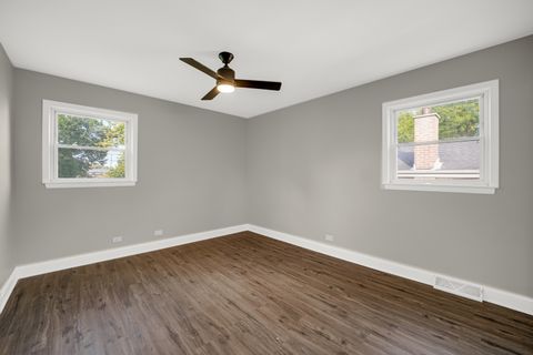 Tiny photo for 2904 140th Street, Blue Island, IL 60406 (MLS # 12492164)