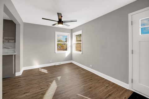 Tiny photo for 2904 140th Street, Blue Island, IL 60406 (MLS # 12492164)