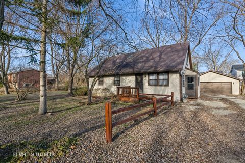 1031 Pershing Drive Wauconda IL 60084