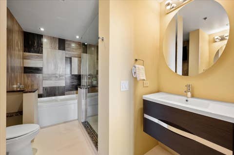 Tiny photo for 653 N Kingsbury Street #1103, Chicago, IL 60654 (MLS # 12688932)