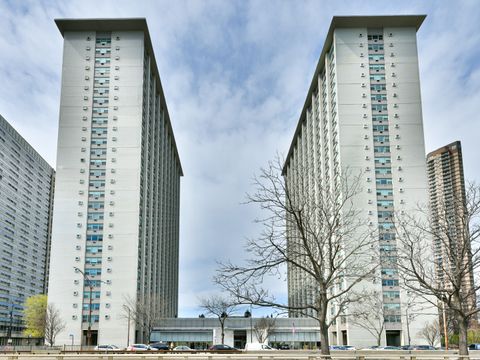 3600 N LAKE SHORE Drive 216 Chicago IL 60613