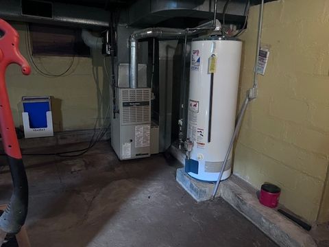 Tiny photo for 913 S 15th Avenue, Freeport, IL 61032 (MLS # 12492233)