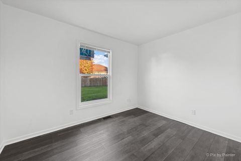 Tiny photo for 583 Bayfield Drive, DeKalb, IL 60115 (MLS # 12469216)