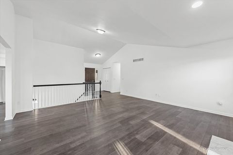 Tiny photo for 583 Bayfield Drive, DeKalb, IL 60115 (MLS # 12469216)