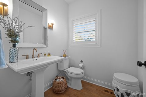 Tiny photo for 601-1 Harger Road, Oak Brook, IL 60523 (MLS # 11794121)