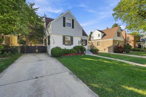 Tiny photo for 1526 Boeger Avenue, Westchester, IL 60154 (MLS # 12786566)