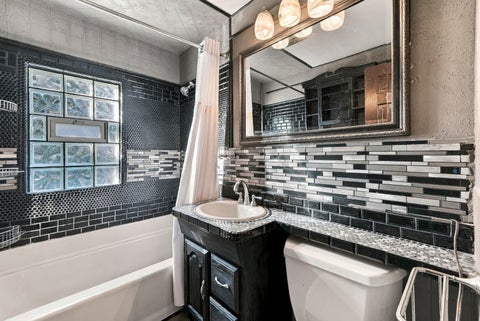 Tiny photo for 1526 Boeger Avenue, Westchester, IL 60154 (MLS # 12786566)
