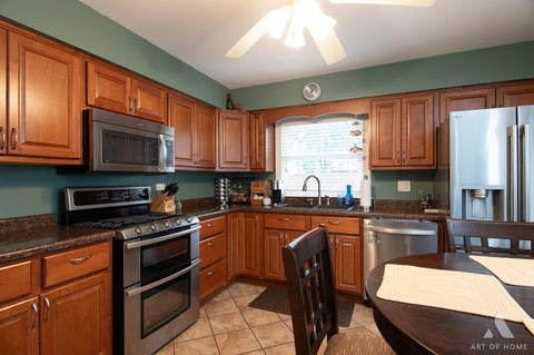 Tiny photo for 11548 S Neenah Avenue, Worth, IL 60482 (MLS # 12774894)