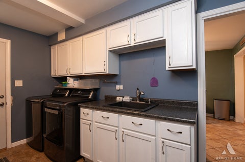 Tiny photo for 11548 S Neenah Avenue, Worth, IL 60482 (MLS # 12774894)