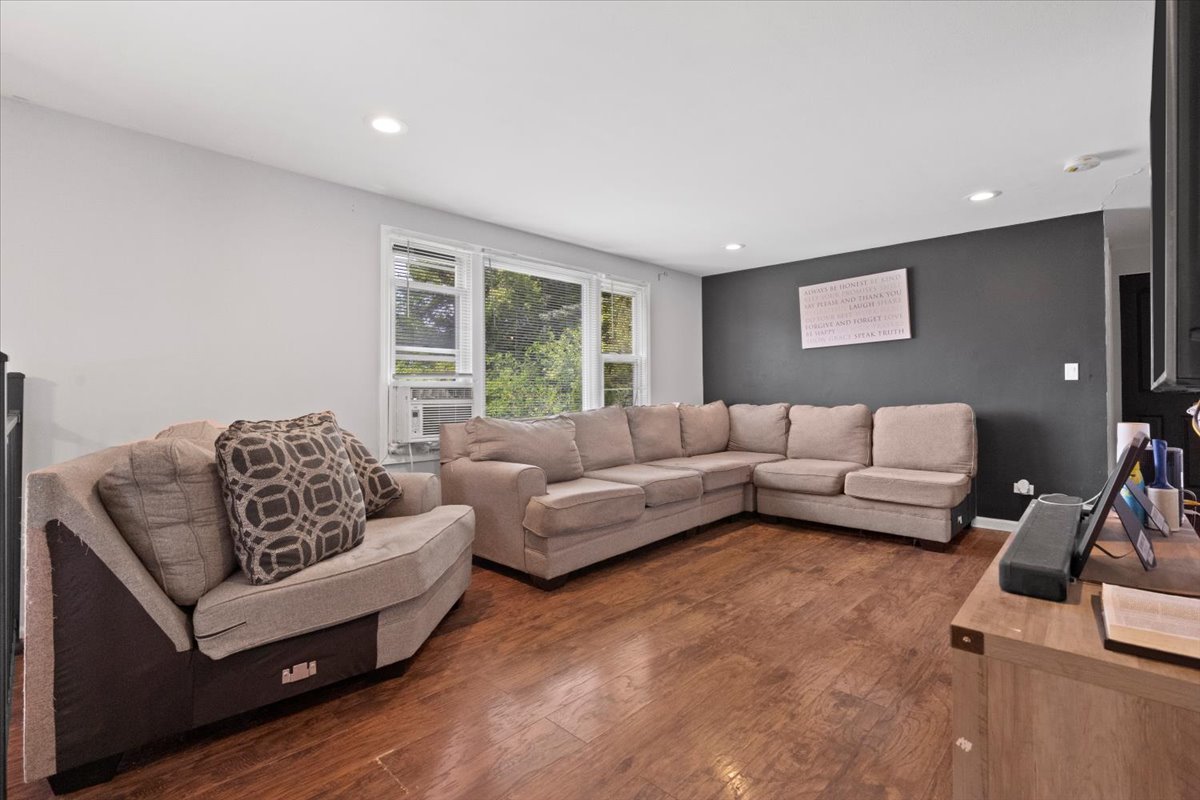 2116 Castle Court