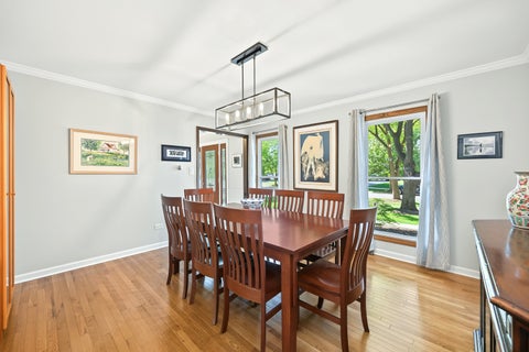 Tiny photo for 163 Stonegate Court, Glen Ellyn, IL 60137 (MLS # 12789642)