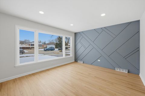 Tiny photo for 14223 University Avenue, Dolton, IL 60419 (MLS # 12610660)