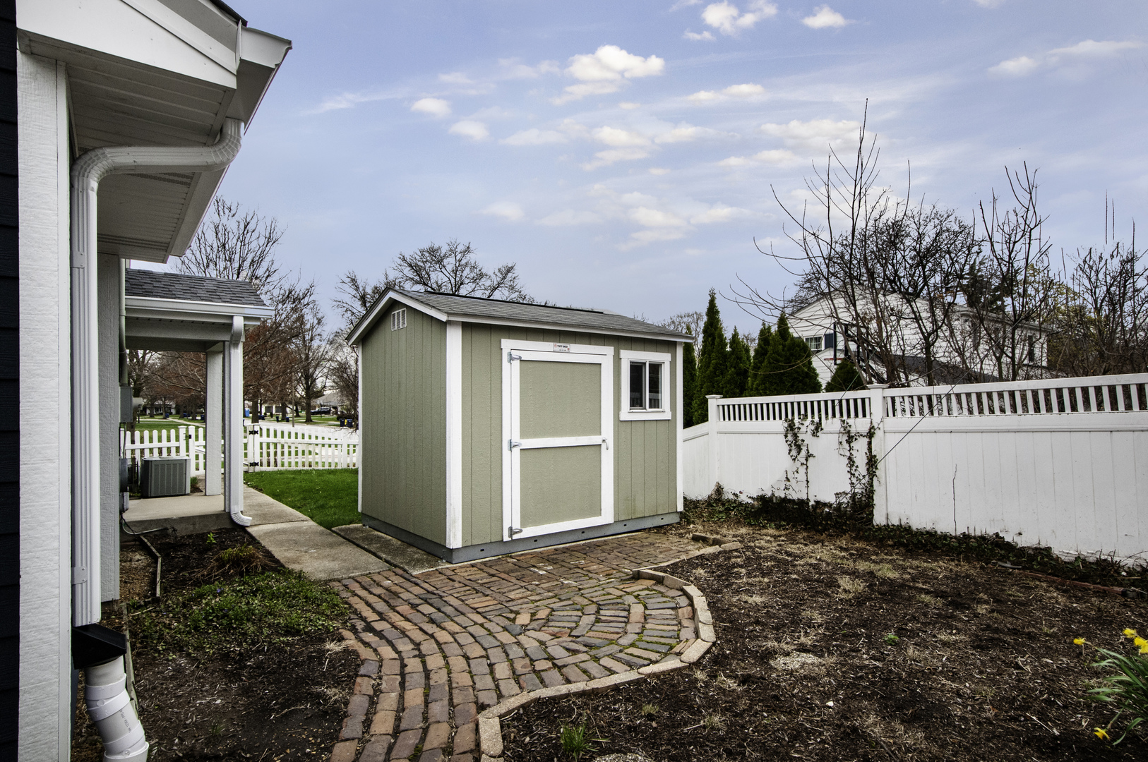 4744 Franklin Avenue