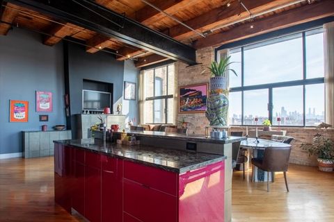 Tiny photo for 2614 N Clybourn Avenue #301, Chicago, IL 60614 (MLS # 12593515)