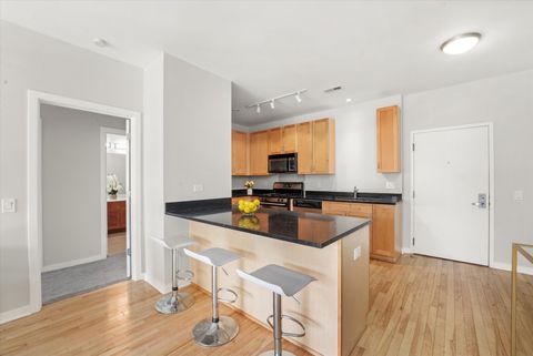 Tiny photo for 1075 W Roosevelt Road #206, Chicago, IL 60608 (MLS # 12501750)