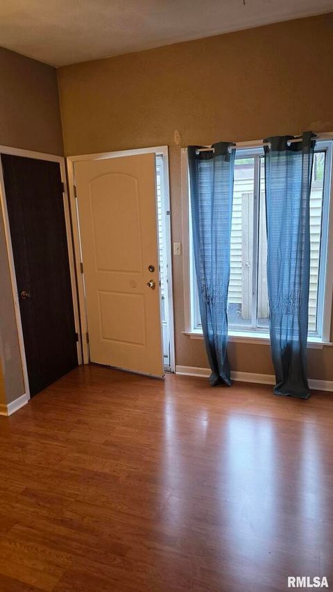 Tiny photo for 6831 N FROSTWOOD Parkway, Peoria, IL 61615 (MLS # QC4267488)