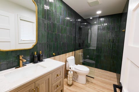 Tiny photo for 23378 N Apple Hill Lane, Lincolnshire, IL 60069 (MLS # 12672426)
