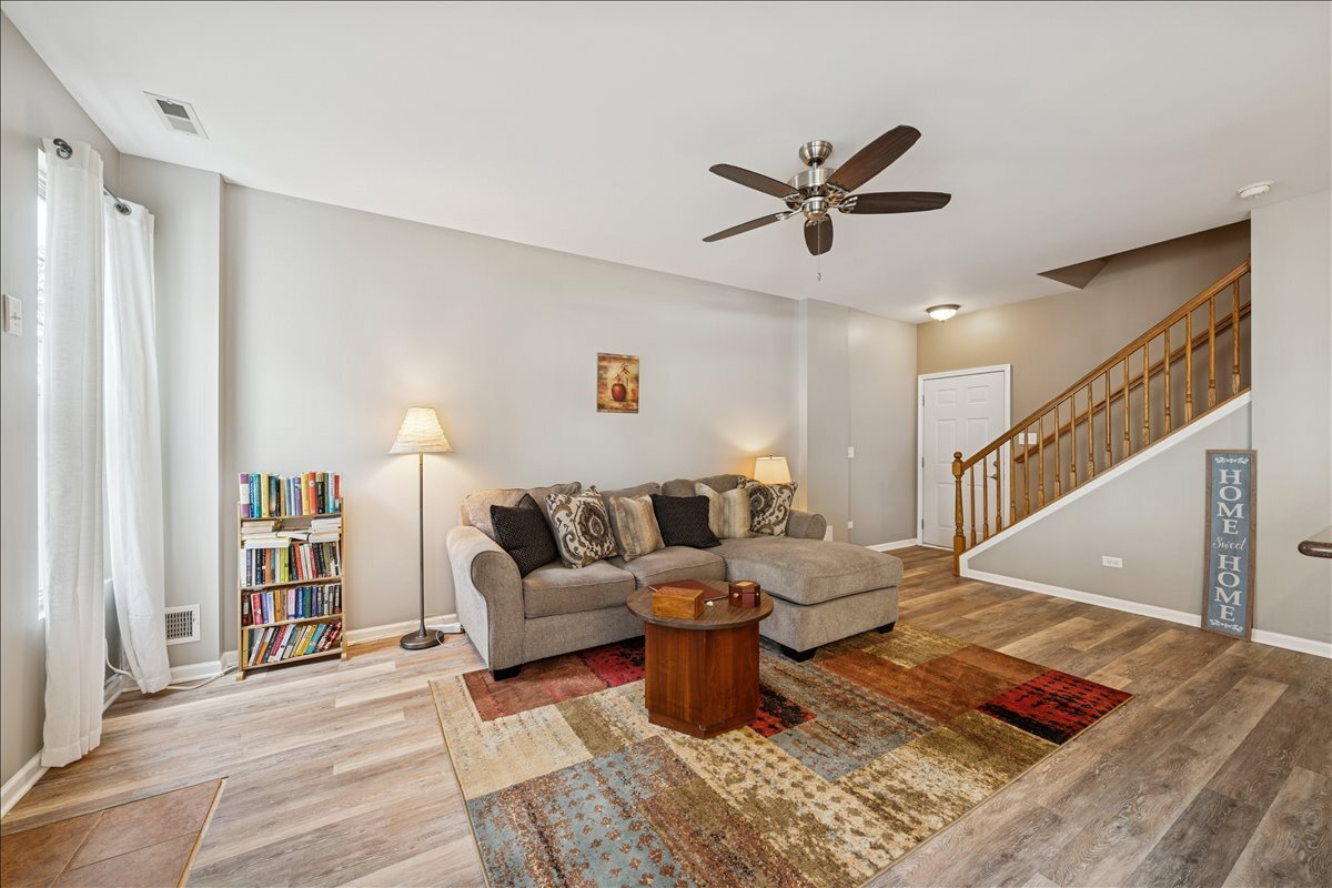 Plainfield, Illinois 60586, United States, 2 Bedrooms Bedrooms, ,2 BathroomsBathrooms,Residential,Active,220678