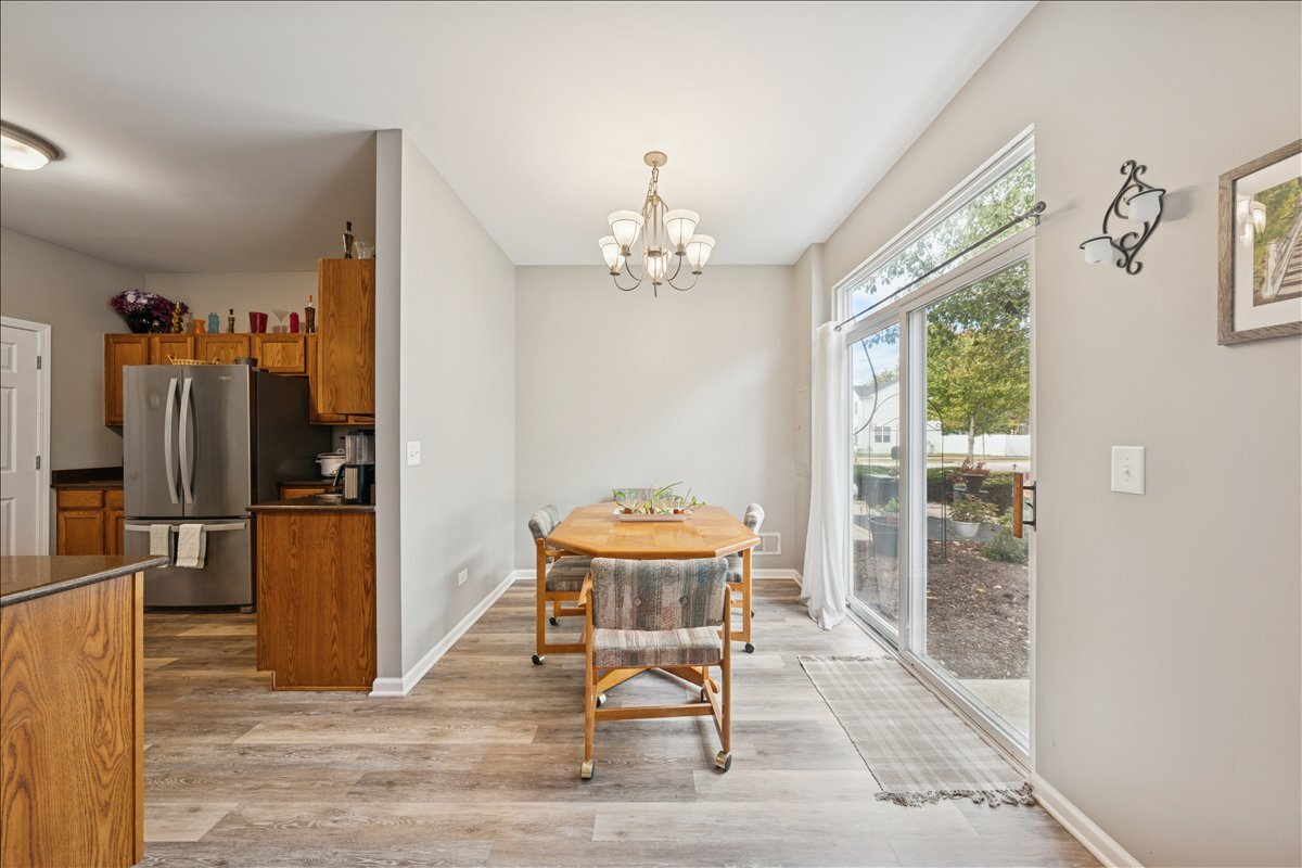 Plainfield, Illinois 60586, United States, 2 Bedrooms Bedrooms, ,2 BathroomsBathrooms,Residential,Active,220678