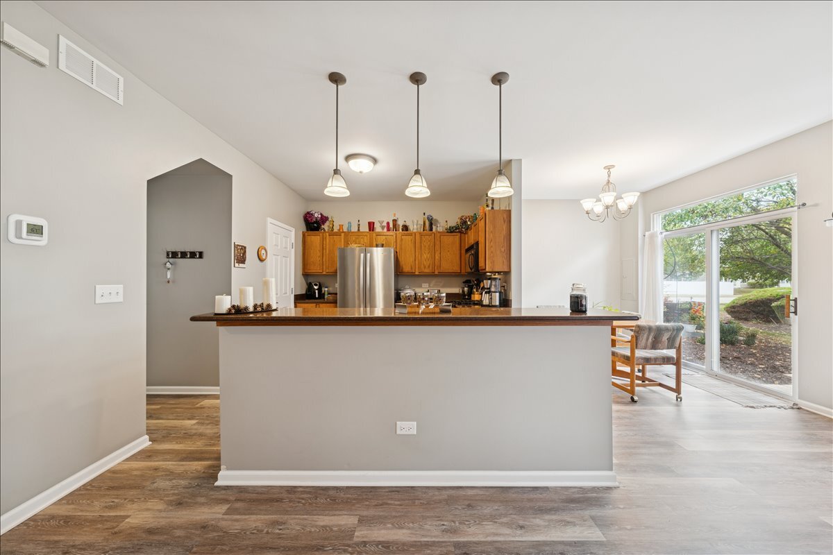 Plainfield, Illinois 60586, United States, 2 Bedrooms Bedrooms, ,2 BathroomsBathrooms,Residential,Active,220678