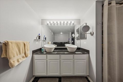 Tiny photo for 625 W JACKSON Boulevard #411, Chicago, IL 60661 (MLS # 12503921)