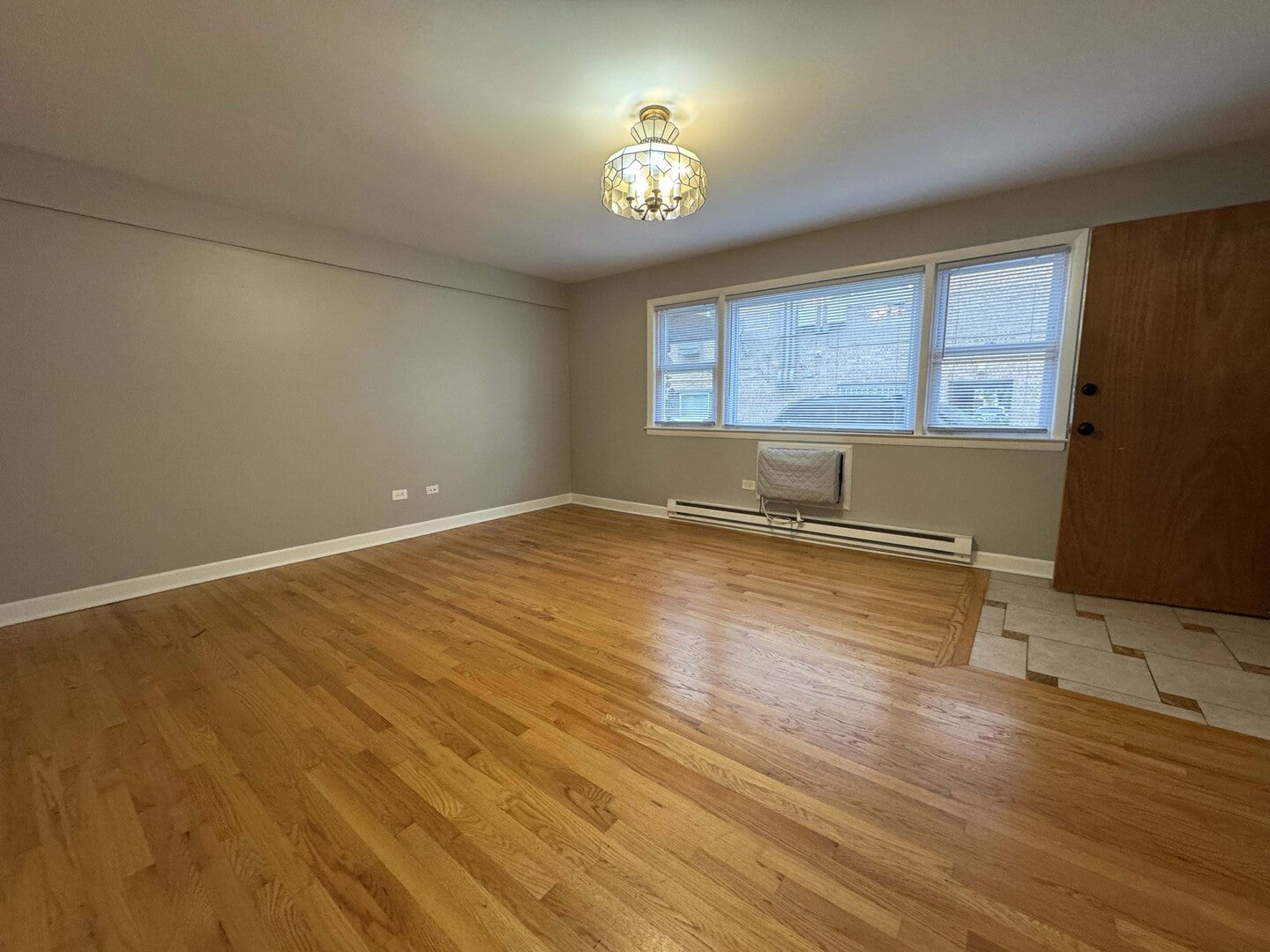 2940 N Harlem Avenue 6