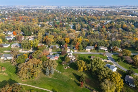 Tiny photo for 6005 Dodds Drive, Bettendorf, IA 52722 (MLS # 12791204)