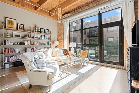 Tiny photo for 1040 W Adams Street #344, Chicago, IL 60607 (MLS # 12656290)