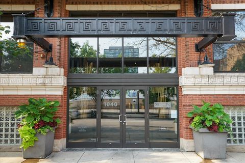 Photo of 1040 W Adams Street #344, Chicago, IL 60607 (MLS # 12656290)
