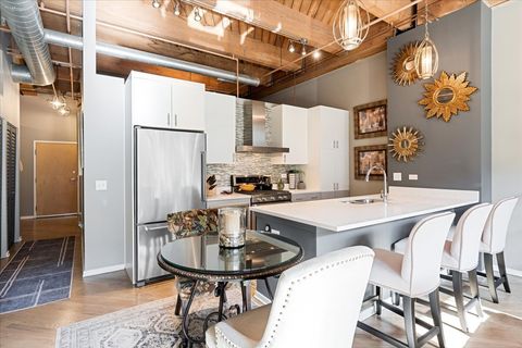 Tiny photo for 1040 W Adams Street #344, Chicago, IL 60607 (MLS # 12656290)