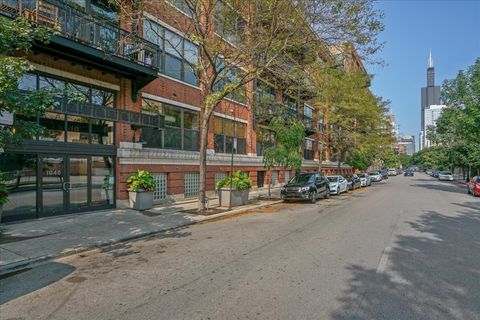 Tiny photo for 1040 W Adams Street #344, Chicago, IL 60607 (MLS # 12656290)