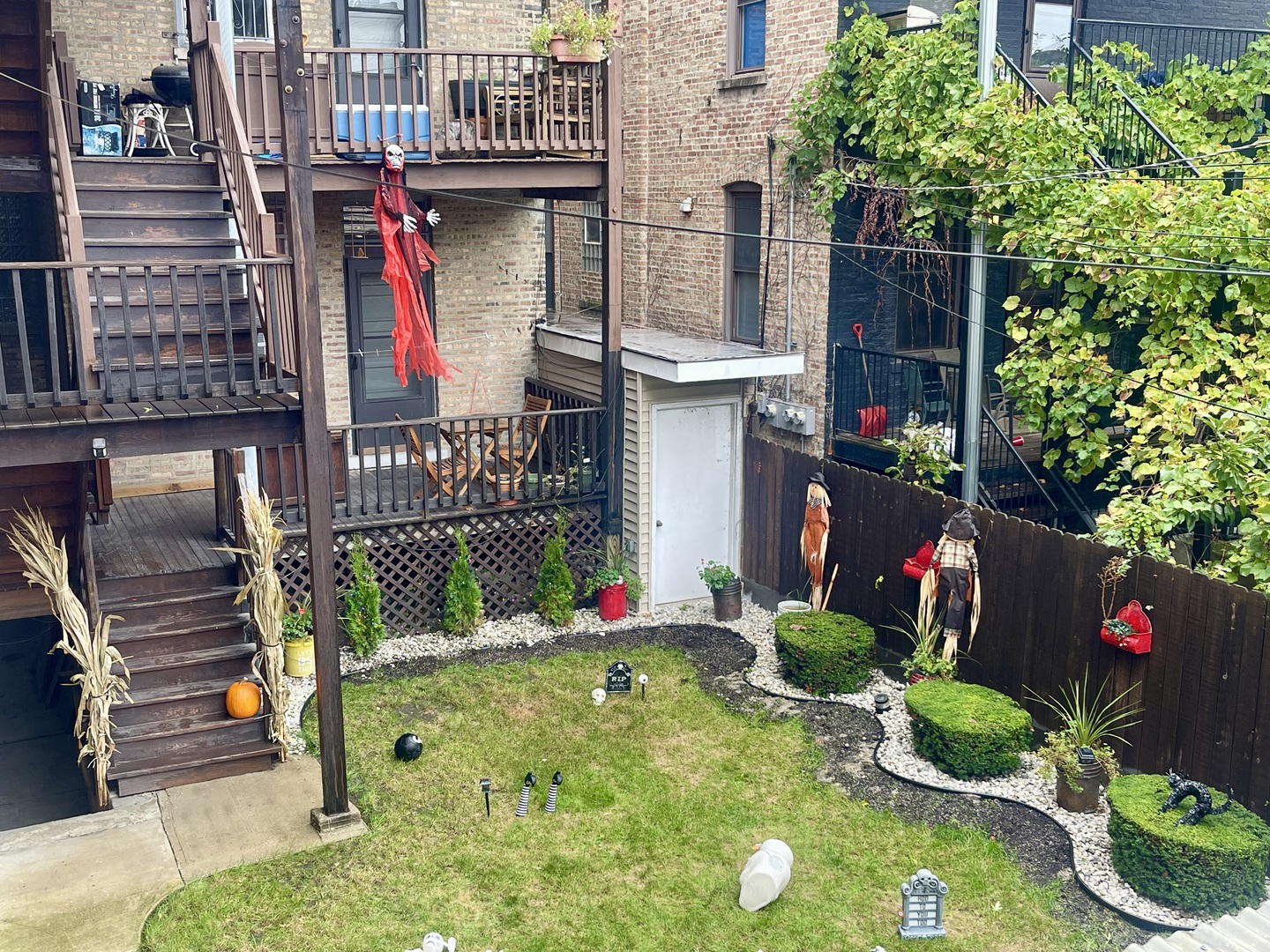 Chicago, Illinois 60647, United States, 2 Bedrooms Bedrooms, ,1 BathroomBathrooms,Residential,Active,231150