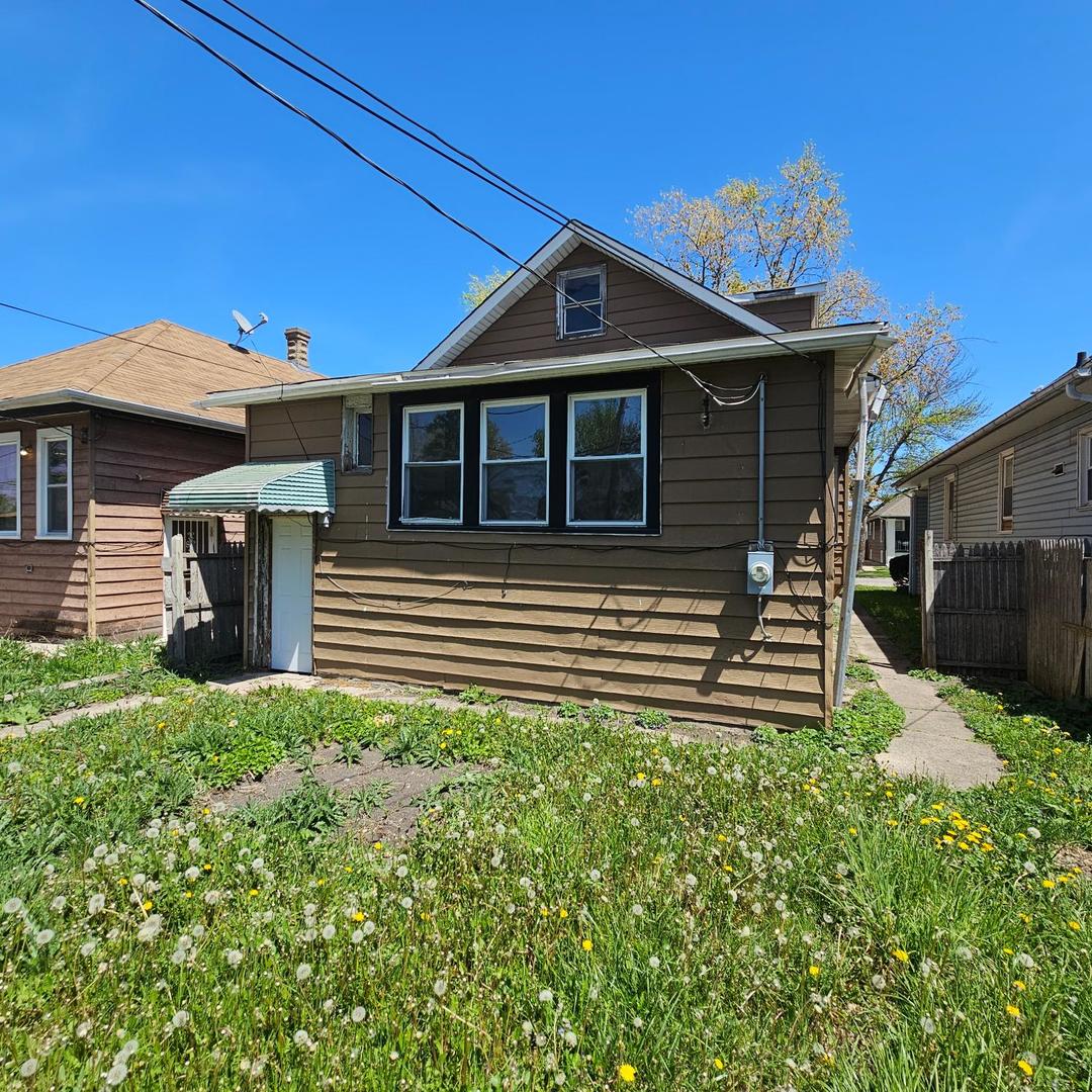 1112 N Monitor Avenue