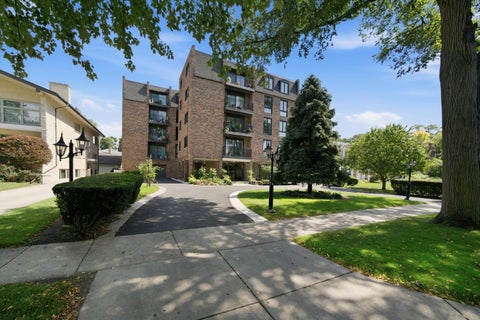 Tiny photo for 1417 BONNIE BRAE Place #2A, River Forest, IL 60305 (MLS # 12749929)