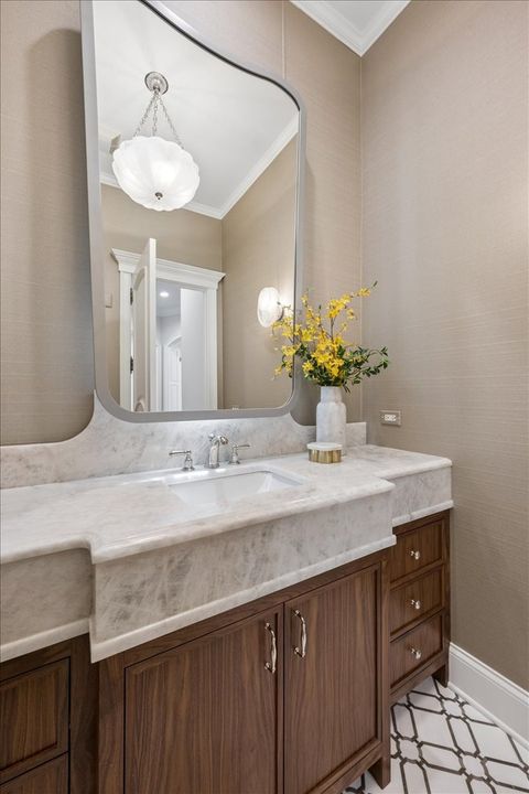 Tiny photo for 1380 Westmoor Trail, Winnetka, IL 60093 (MLS # 12657418)