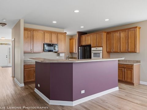 Tiny photo for 3024 Cookson Avenue, Elgin, IL 60124 (MLS # 12627333)