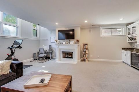 Tiny photo for 914 W Wrightwood Avenue #1, Chicago, IL 60614 (MLS # 12475206)